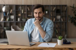 Confident,Specialist.,Portrait,Of,Millennial,Male,Employee,Businessman,Posing,By