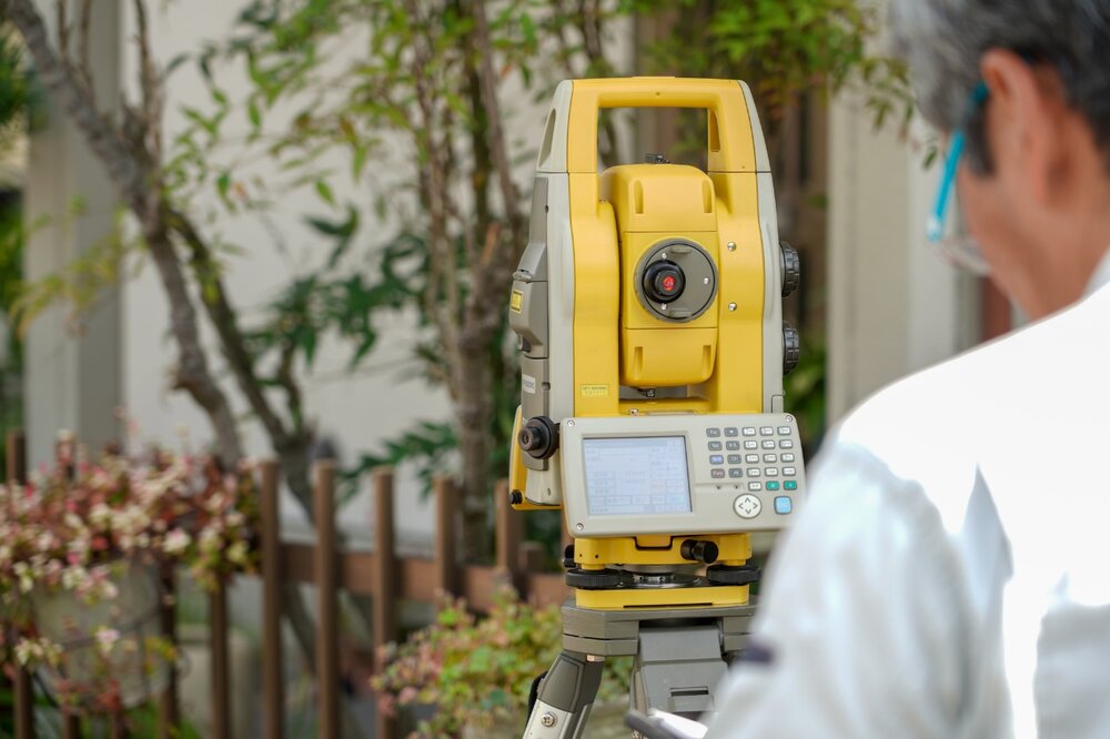 土地家屋調査士は未経験の40代や50代でもなれる？　転職や開業で成功するポイントを解説